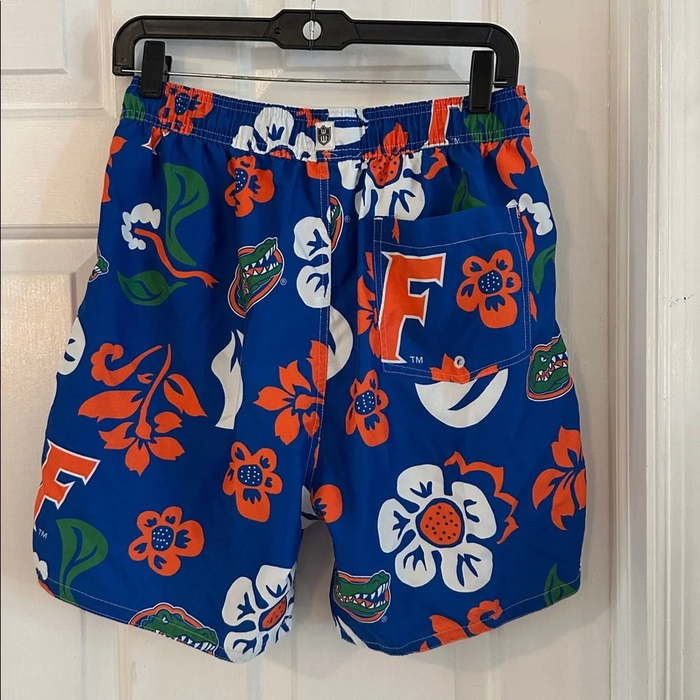 Men’s Wes & Willy Florida Gators Floral Swim Trunks Size Medium